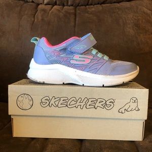 Girls Skechers Tennis Shoes